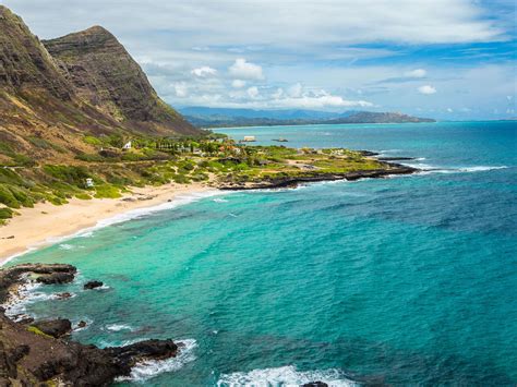 6 Best Nude Beaches on Oahu